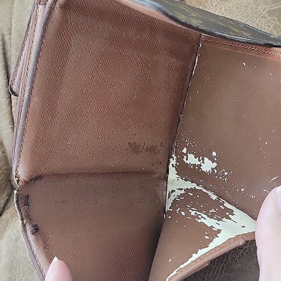 Authentic Vintage Louis Vuitton Wallet - Picture 12 of 16